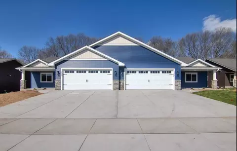 705 Sequoia Dr, Altoona, WI 54720