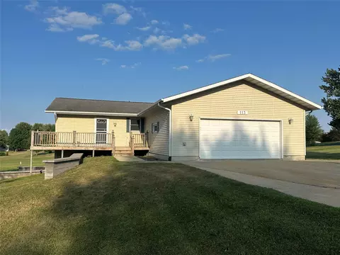113 Meadow View Dr, Alma Center, WI 54611