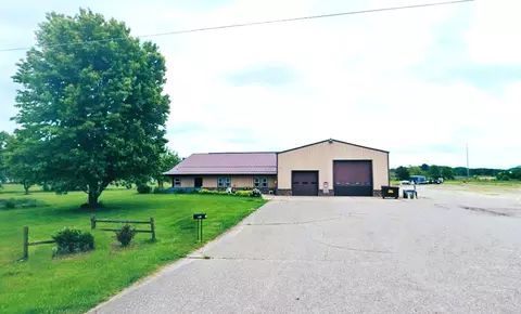153 S Sechlerville Rd, Hixton, WI 54635