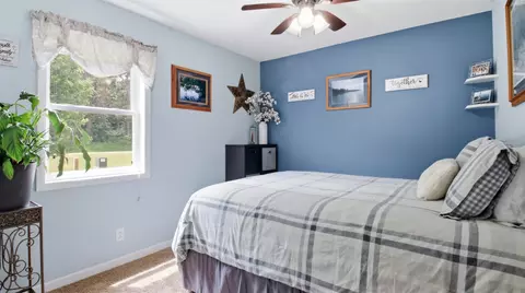Bedroom - 4900 E Spruce Rd, Eleva, WI 54738 photo 1 of 3