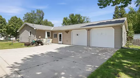 3201 Lotus St, Eau Claire, WI 54703