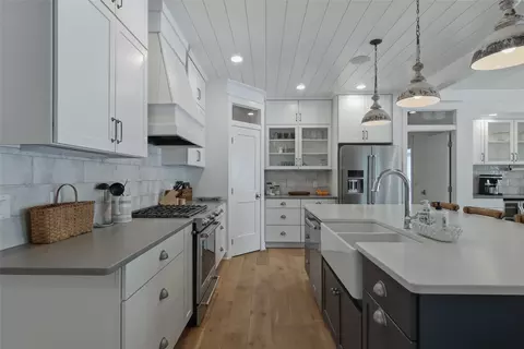 Kitchen - 20255 E Nd Loop, Augusta, WI 54722 photo 4 of 4