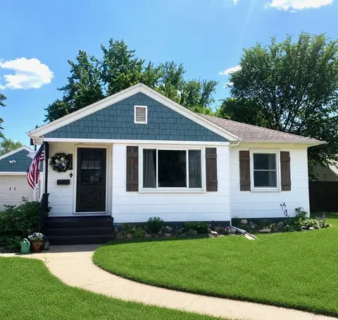 109 E Grant Ave, Eau Claire, WI 54701