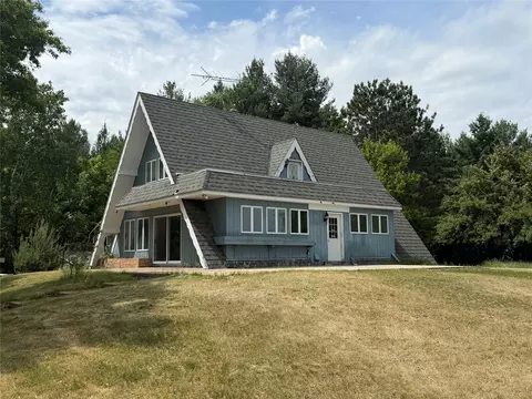 233 N Park St, Grantsburg, WI 54840