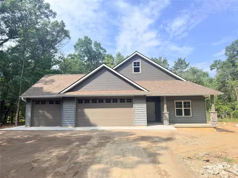 5262 195th St, Chippewa Falls, WI 54729