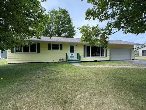 15673 Lakewood Dr, Hayward, WI 54843