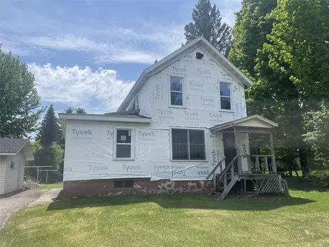 189 8th St S, Park Falls, WI 54552