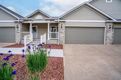 4293 Mill Ridge Cir, Eau Claire, WI 54703