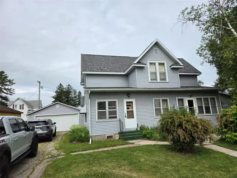 521 Albion St, Cashton, WI 54619