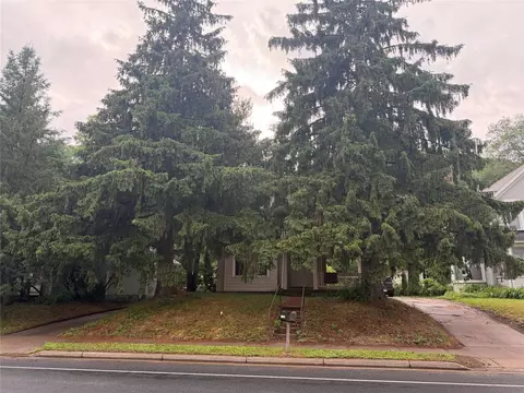 216 Ferry St #2, Eau Claire, WI 54703