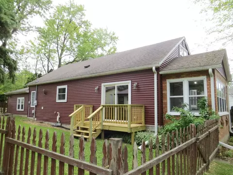 Exterior - 255 E 2nd Ave, Stanley, WI 54768 photo 5 of 7
