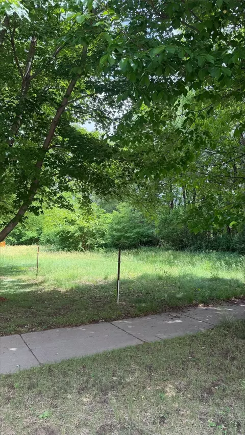 2224 Omaha St, Eau Claire, WI 54703