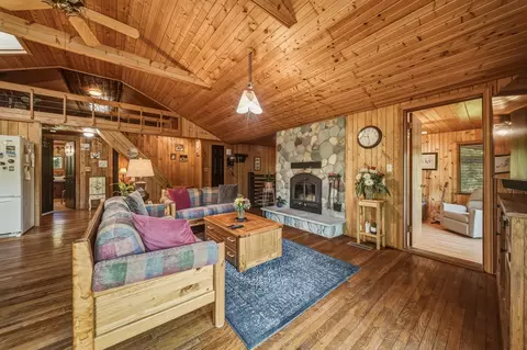 Living - e23670 Whippoorwill Private Drive, Augusta, WI 54722 photo 2 of 4