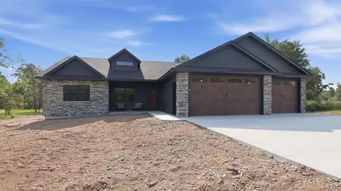 3507 112th St, Chippewa Falls, WI 54729