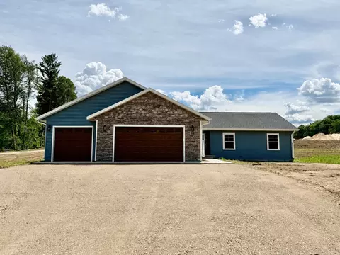 1347 Knapp St, Chetek, WI 54728