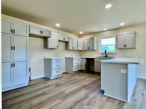 Kitchen - 1347 Knapp St, Chetek, WI 54728 photo 3 of 4