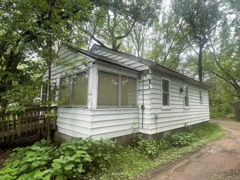 4715 Olson Dr, Eau Claire, WI 54703
