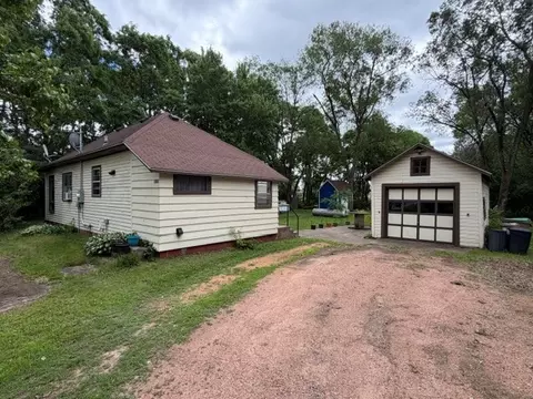 609 W Garden St, Chippewa Falls, WI 54729
