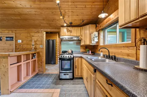 Kitchen - 15705 Mcaully Rd, Cable, WI 54821 photo 4 of 5