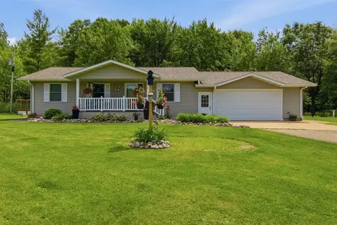 e10725 Us 12, Fall Creek, WI 54742