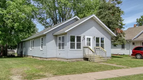 208 S 7th St, Cornell, WI 54732