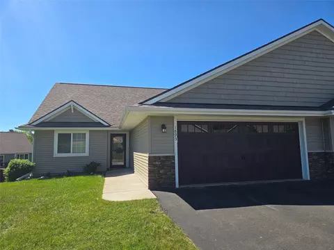 1893 Willow Creek Pkwy, Chippewa Falls, WI 54729