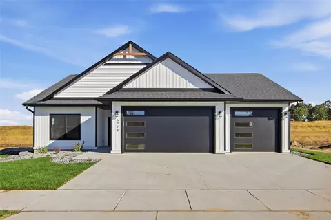 6774 Buck Tail Dr, Altoona, WI 54720