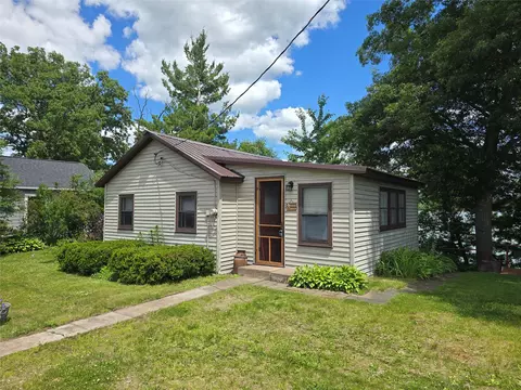1031 23rd St, Chetek, WI 54728