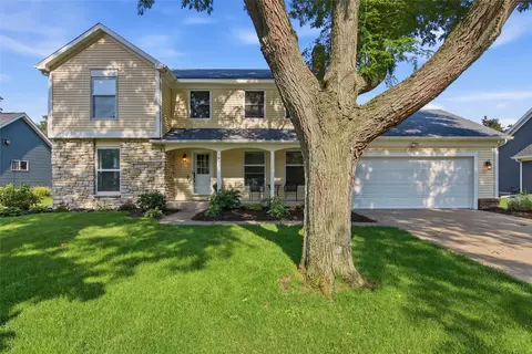 3911 Cottonwood Dr, Eau Claire, WI 54701