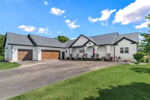 17329 109th Ave, Chippewa Falls, WI 54729
