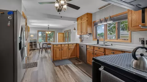415 E Stanley St, Thorp, WI 54771 photo 9