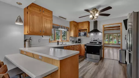 415 E Stanley St, Thorp, WI 54771 photo 8