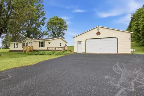 29198 State Highway 40, New Auburn, WI 54757