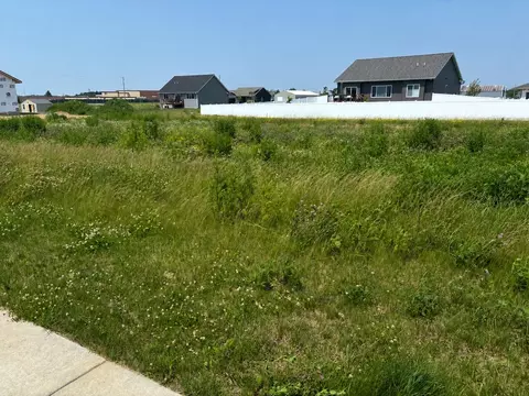 667 Saturn Dr, Rice Lake, WI 54868