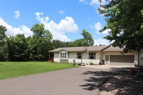 50311 West St, Osseo, WI 54758