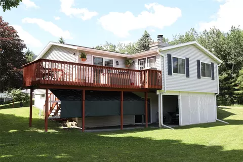 1790 12th Ave, Cumberland, WI 54829