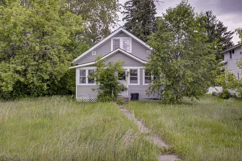 426 Maple Ave, Hawkins, WI 54530