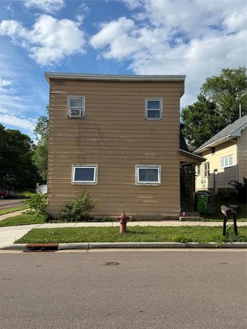 1202 Omaha St #2, Eau Claire, WI 54703