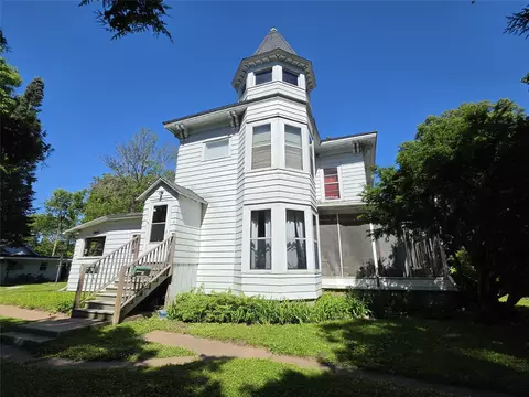 940 N Bridge St #1-4, Chippewa Falls, WI 54729
