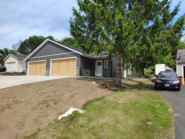 1321 Carpenter Ave, Eau Claire, WI 54703