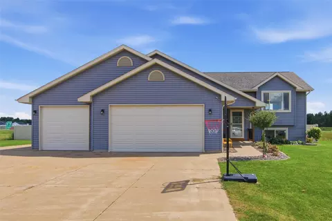 11207 39th Ave, Chippewa Falls, WI 54729