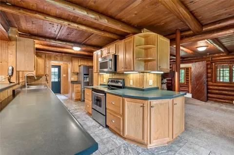 Kitchen - 19720 Pioneer Rd, Cable, WI 54821 photo 4 of 7
