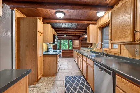 Kitchen - 19720 Pioneer Rd, Cable, WI 54821 photo 1 of 7