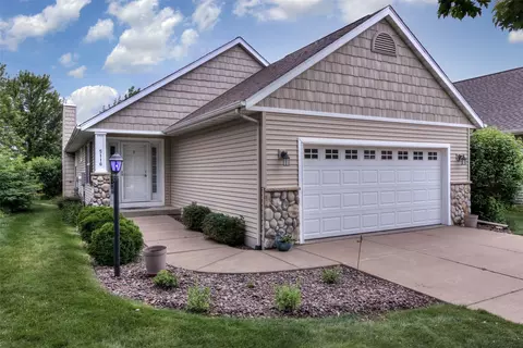5116 Renee Ct #9, Eau Claire, WI 54703