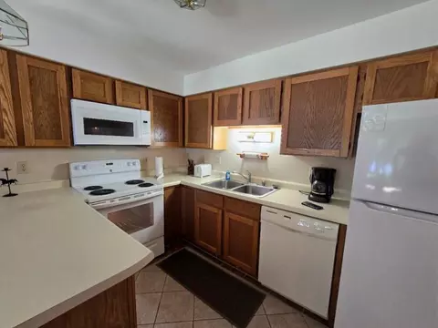 Kitchen - 42950 Lakewoods Dr #105, Cable, WI 54821 photo 3 of 3