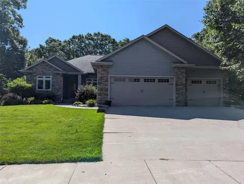 5437 Benjamin St, Eau Claire, WI 54703