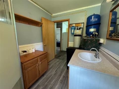 Bath - 7154 W Mc Dermott Rd, Winter, WI 54896 photo 3 of 3