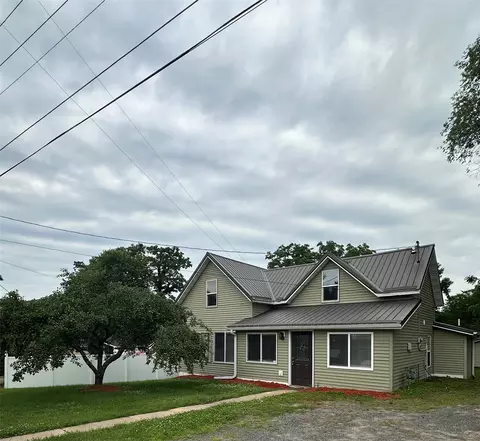 214 N Roosevelt Rd, Black River Falls, WI 54615