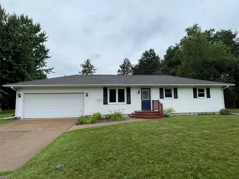 1420 Kernan Ct, Eau Claire, WI 54703