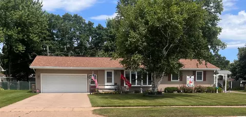 1820 Piedmont Rd, Eau Claire, WI 54703